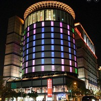 新光三越台中中港店。