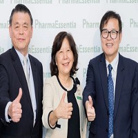 藥華醫藥經營團隊，包括執行長林國鐘（左起）、董事長詹青柳及總經理黃正谷。（報系資料庫）