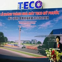 在越南美福三工業區，舉行高效率IE3小馬達廠落成啟用典禮中，東元董事長邱純枝致詞時的照片。