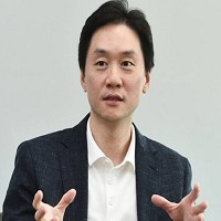 大眾全球投資控股股份有限公司簡民智