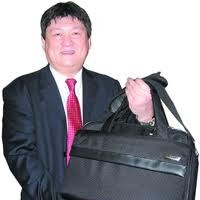 皇冠皮件工業股份有限公司江永雄 
