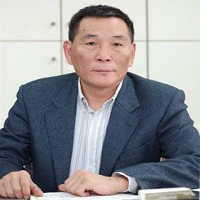 華岡集團董事長洪清潭