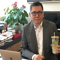 雅茗天地股份有限公司董事長吳伯超