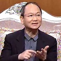 他鼓勵大家多和藝術品作交流，和不同藝術氛圍下來做交流，可以提升自己的層次感！