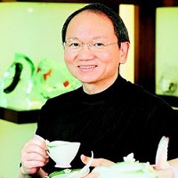 不論是法蘭瓷還是音樂，陳立恆先生已和創意結下不解之緣，也在藝文界站穩一席之地