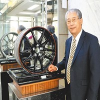 巧新科技董事長黃聰榮。