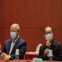 圖／廣達董事長林百里（右）、副董事長兼總經理梁次震（左）。毛凱恩攝