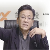 台驊國際控股公司董事長顏益財。