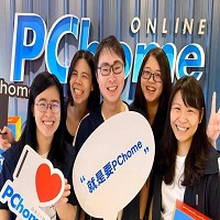 PChome 網路家庭宣傳照片。