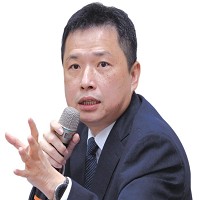 不織布公會理事長陳世中。