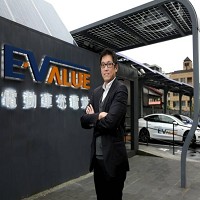 華城電機執行長許逸晟在內湖打造EValue旗艦站。