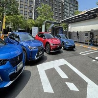 華城電能與多家車廠合作電動車充電樁。記者邱馨儀／攝影