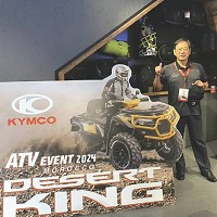 光陽集團執行長柯俊斌親至南非摩洛哥「Desert King」ATV 活動。圖／業者提供