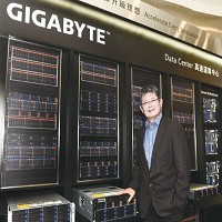 技嘉浸沒式液冷散熱，下半年業績引擎。