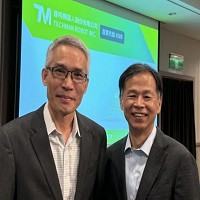 達明機器人執行長陳尚昊（左）及董事長何世池（右）。王郁倫攝影