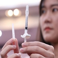羅麗芬控股股份有限公司的故事