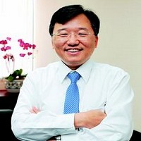 晶電董事長李秉傑