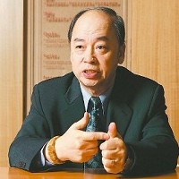 鼎元董事長傅佩文