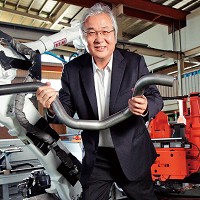 穎漢科技董事長胡炳南