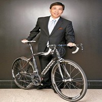 大田精密董事長李孔文自創碳纖維自行車品牌「VOLANDO」，成為台灣精品獎的常勝軍。
