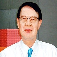 儒鴻董事長洪鎮海。